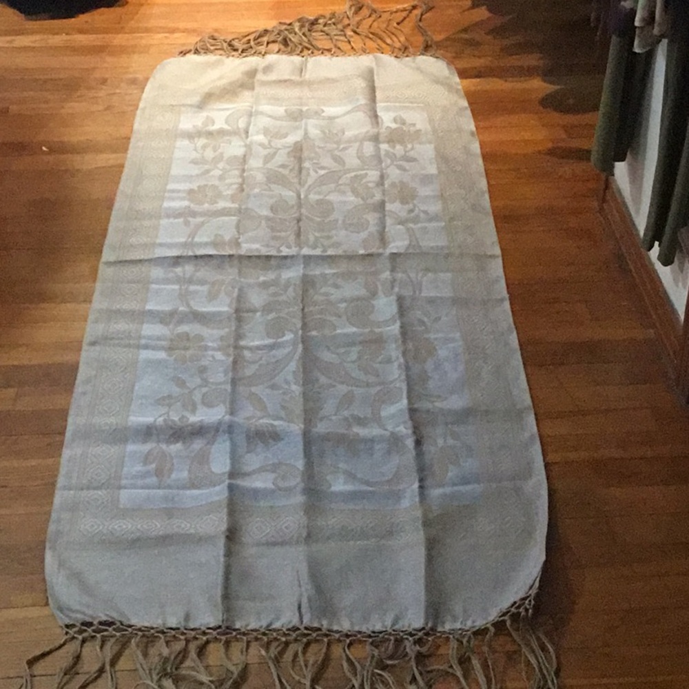 Linen Damask Shawl with Long Fringe, Natural with Muted Green. Unused.